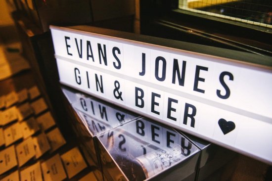 Evans Jones host 'Ultimate Gin and Beer Experience'