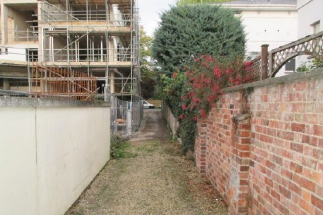 Party Wall - Cheltenham Ladies College